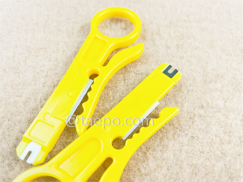 LAN cable stripper
